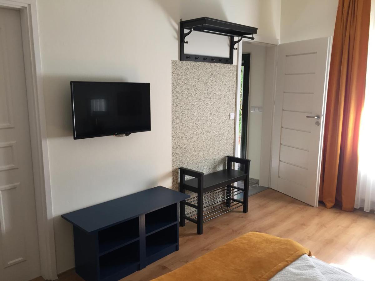 Kikerics vendégház Villány Esterno foto